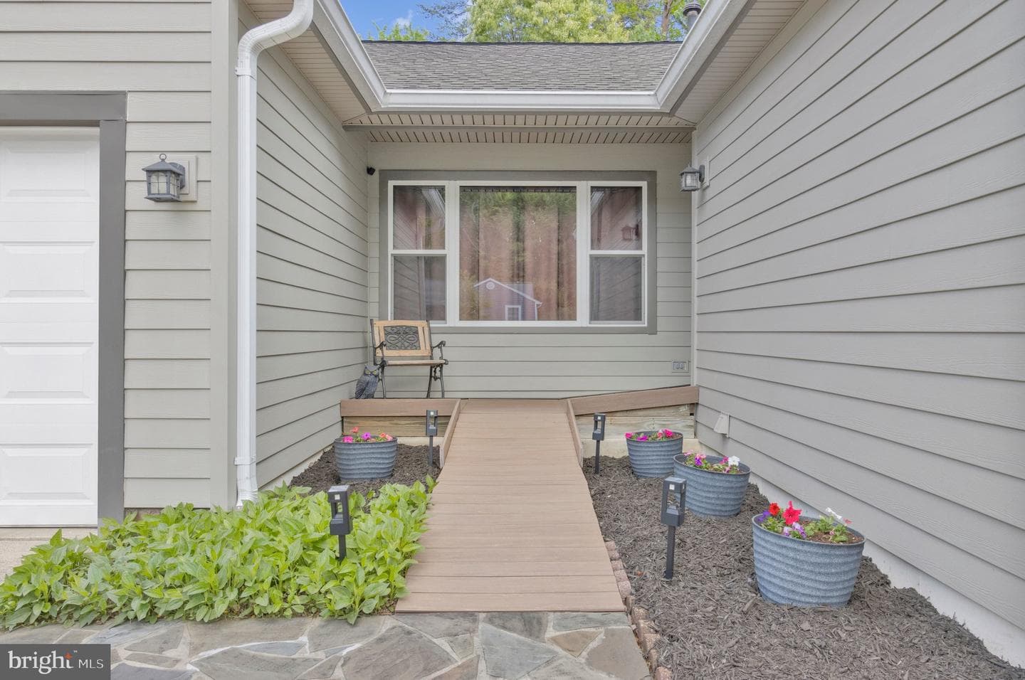 6615 Crayford Street photo 37