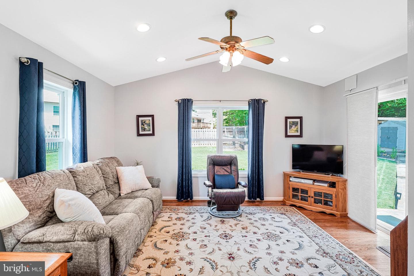 6615 Crayford Street photo 7