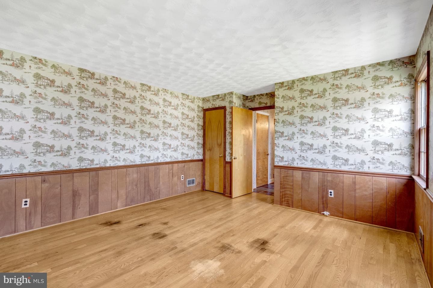 6413 Noble Drive photo 38