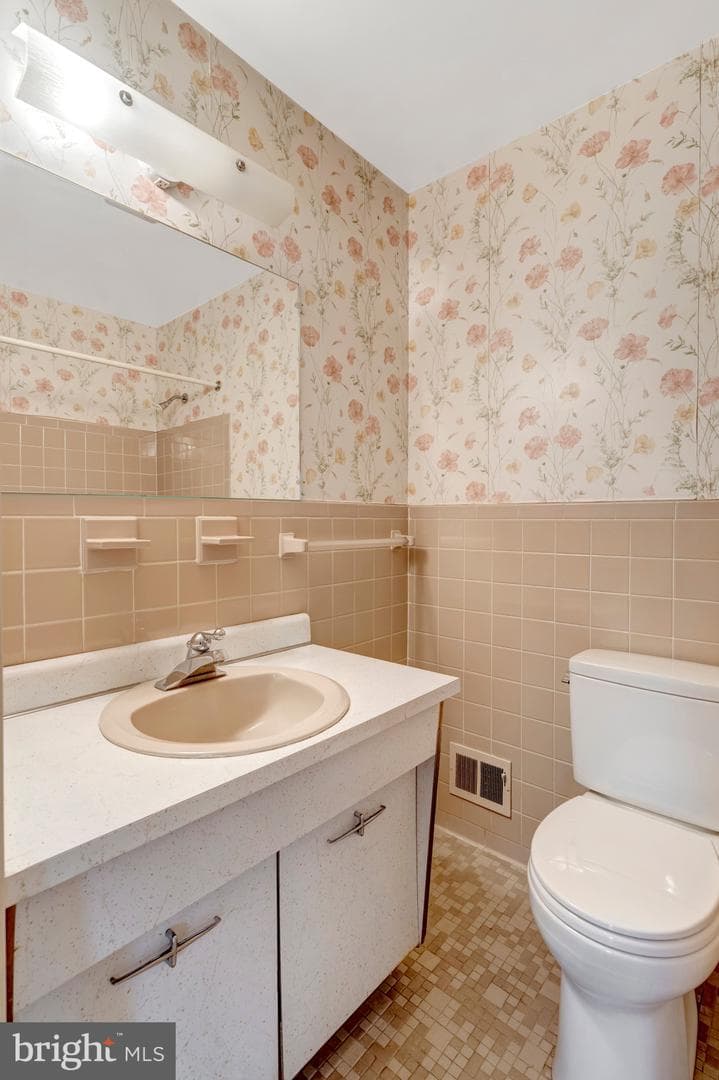 6413 Noble Drive photo 59
