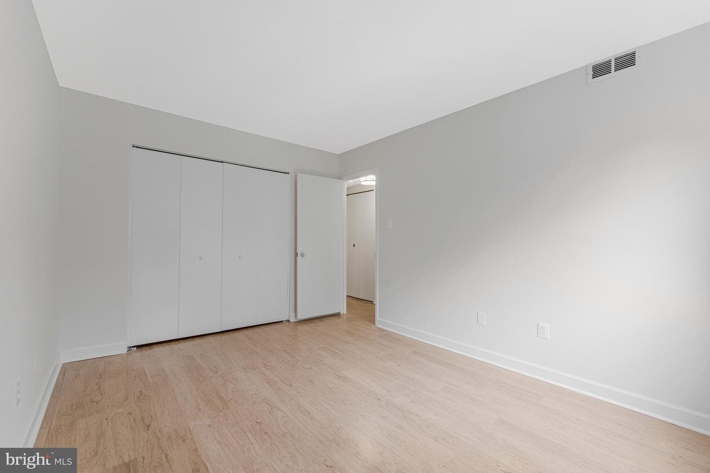1621 Parkcrest Circle #201 photo 20