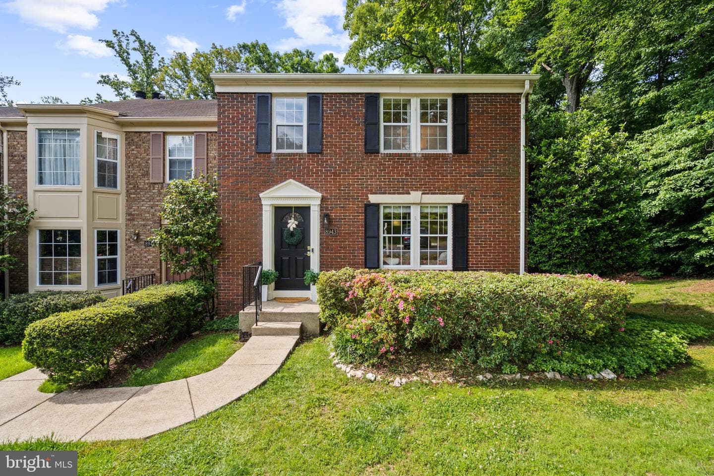 8943 Park Forest Dr photo 1