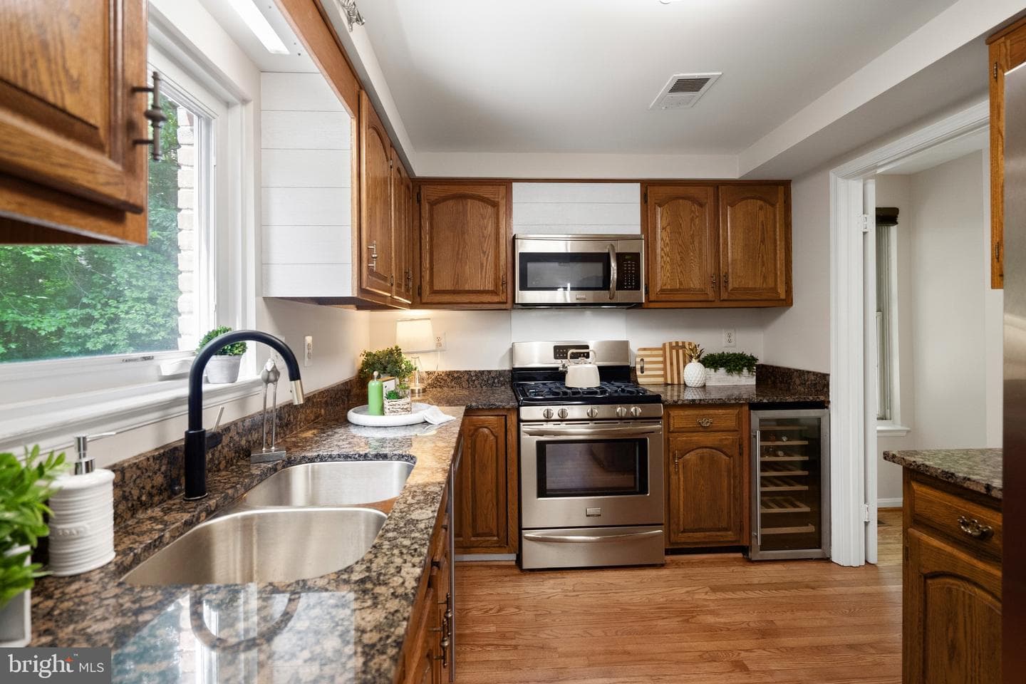 8943 Park Forest Dr photo 22