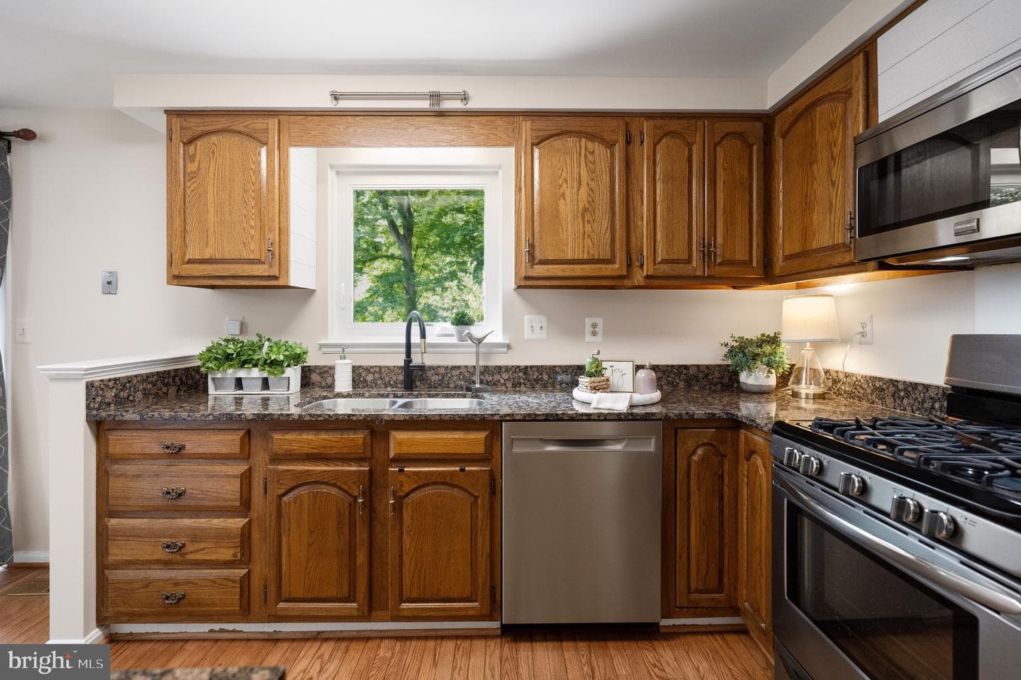 8943 Park Forest Dr photo 23