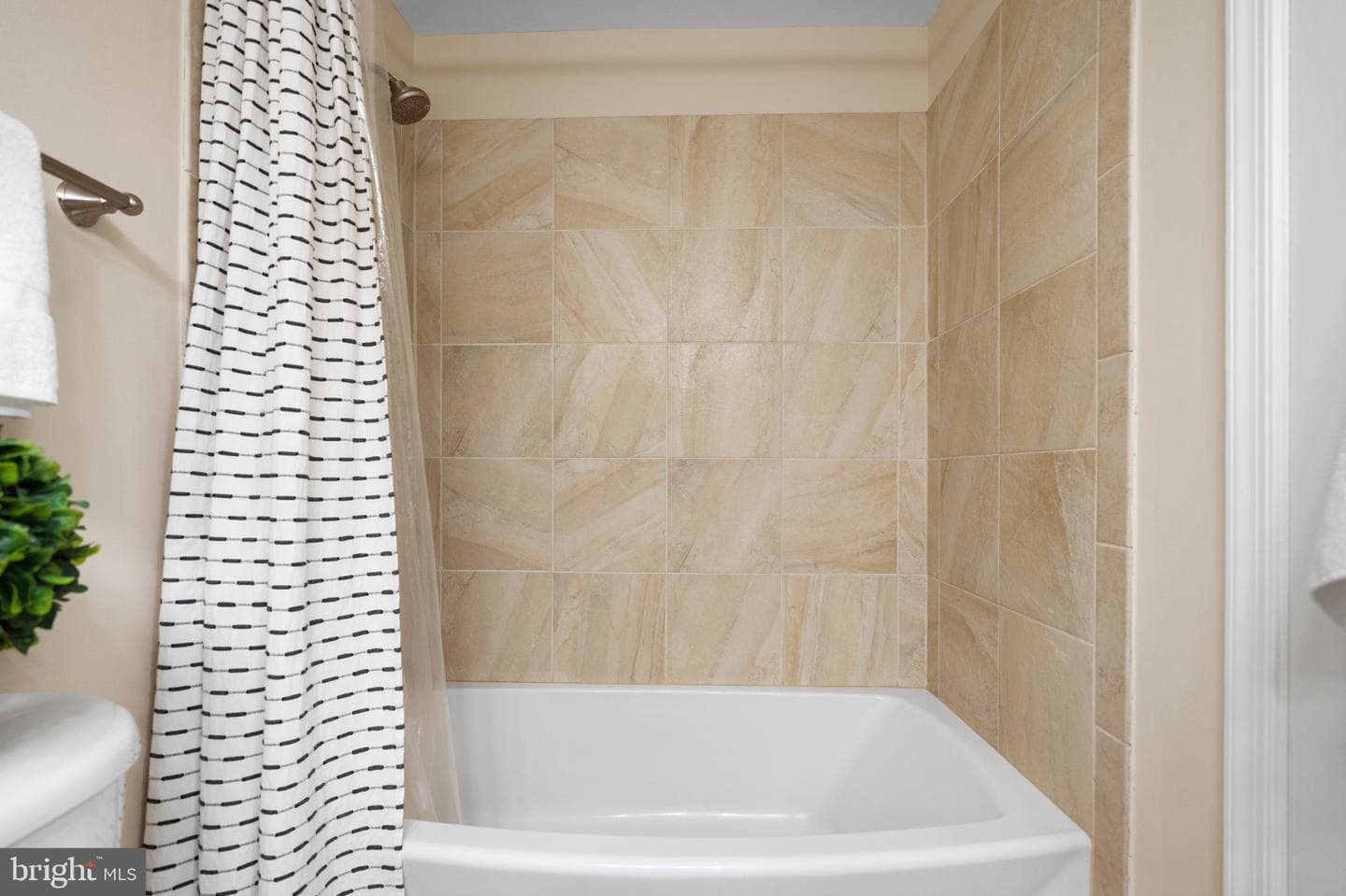 8943 Park Forest Dr photo 59