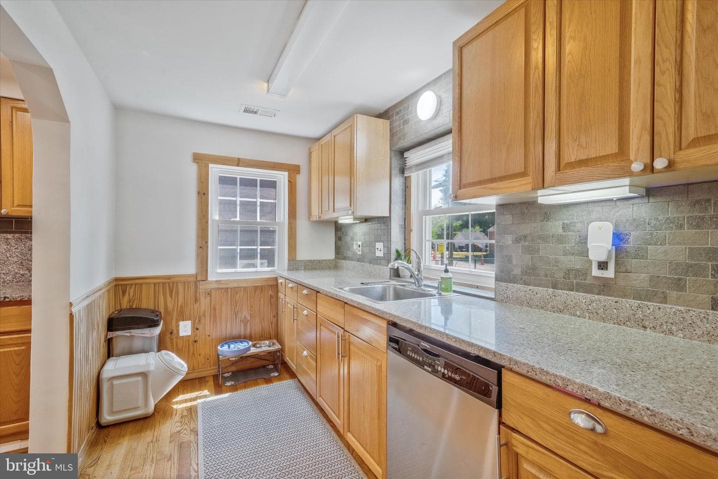 3432 Memorial Street photo 44