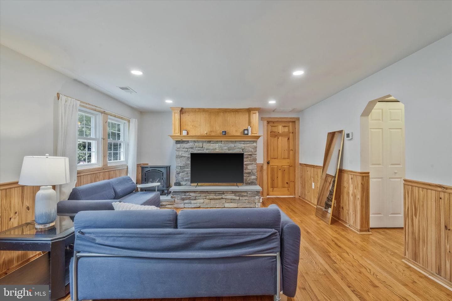 3432 Memorial Street photo 45