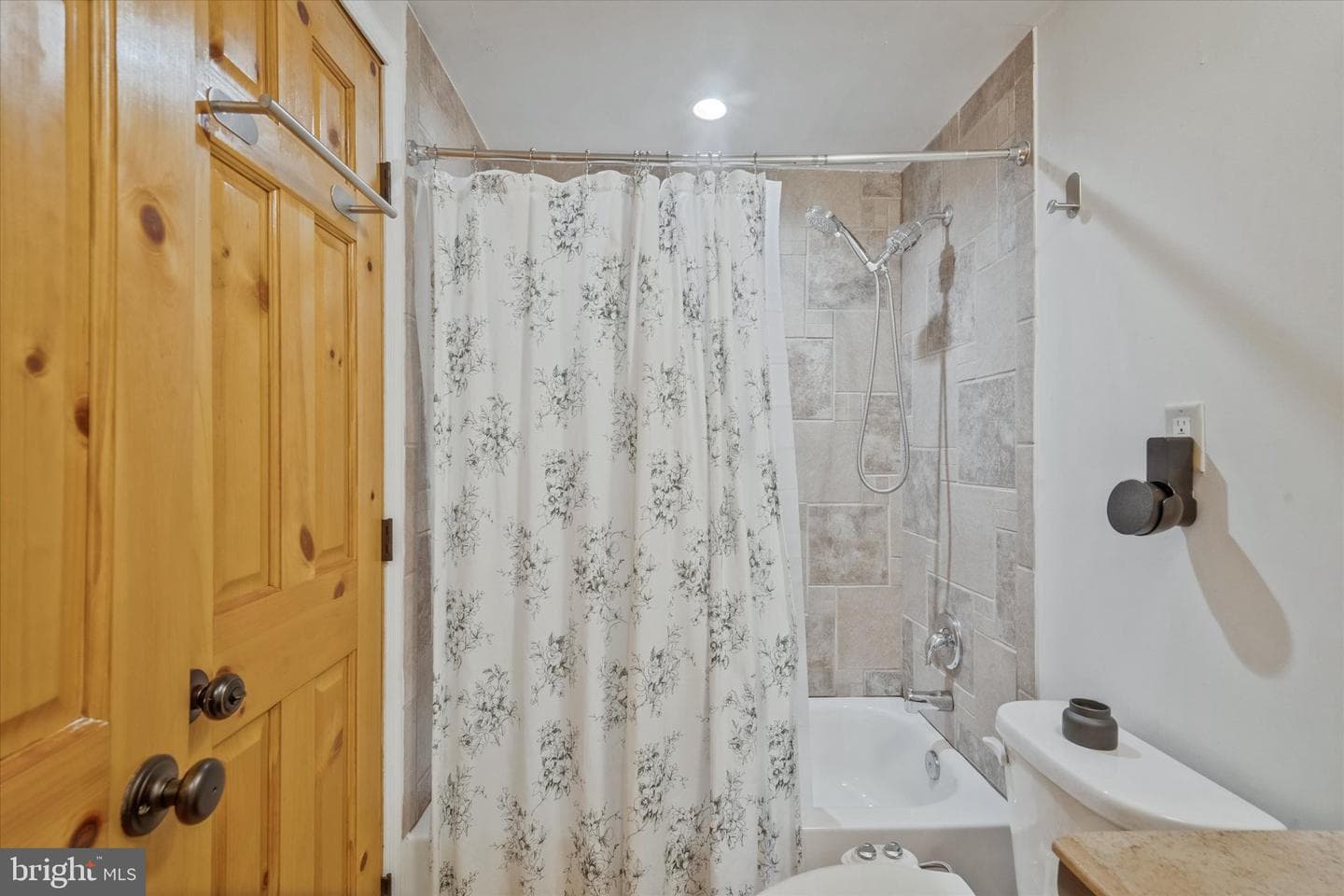 3432 Memorial Street photo 47