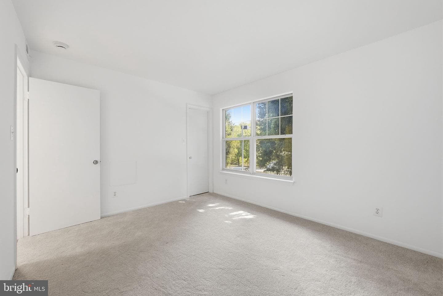 1703 Ascot Way #d photo 14