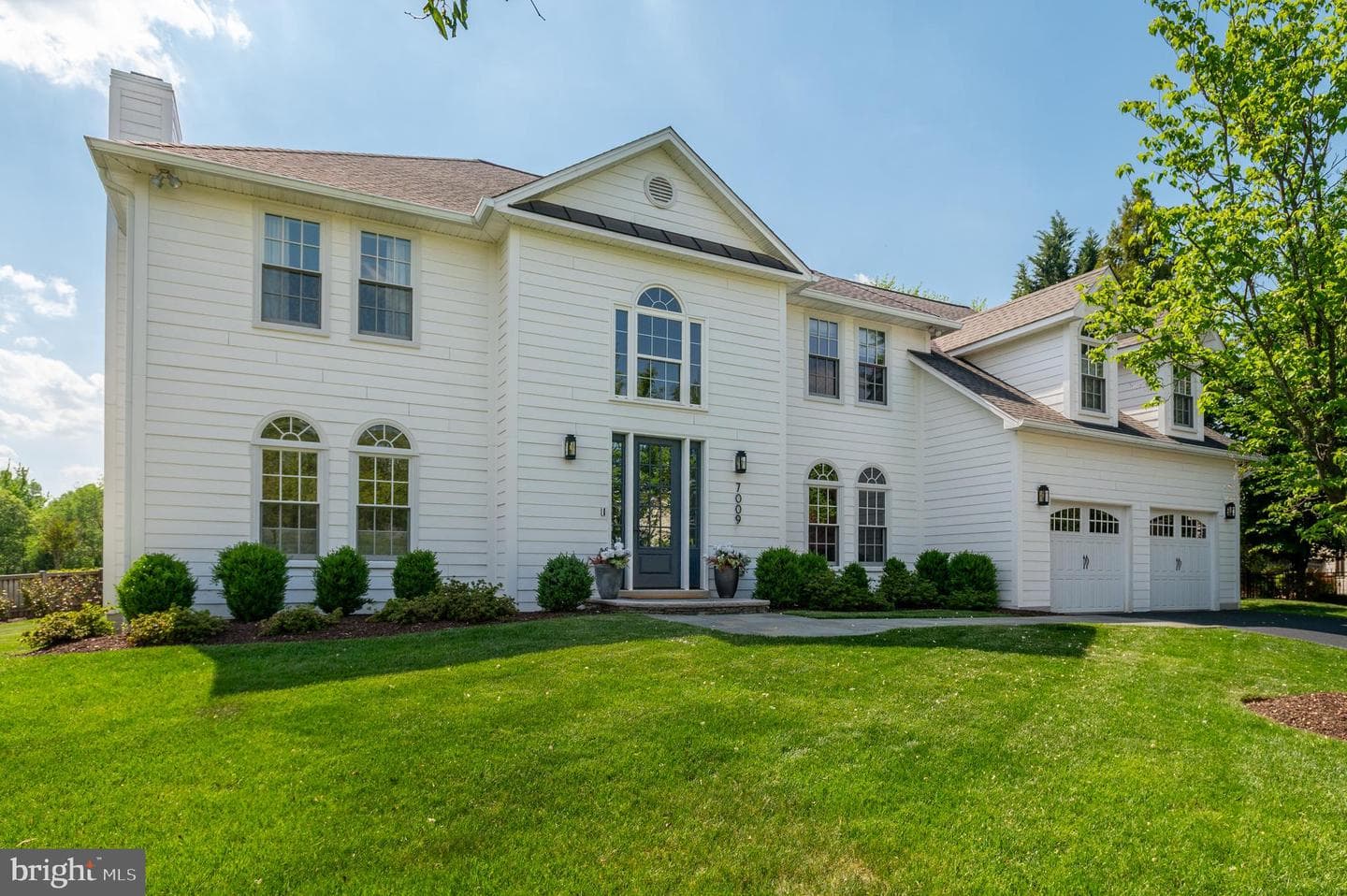 7009 Symphony Court photo 1