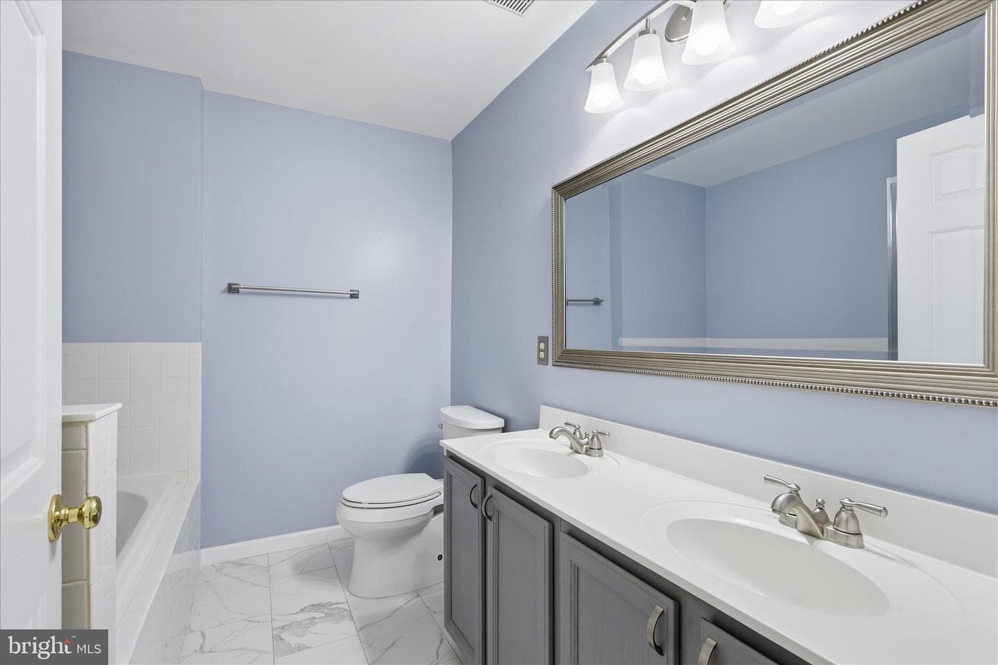 14279 Glade Spring Drive photo 18