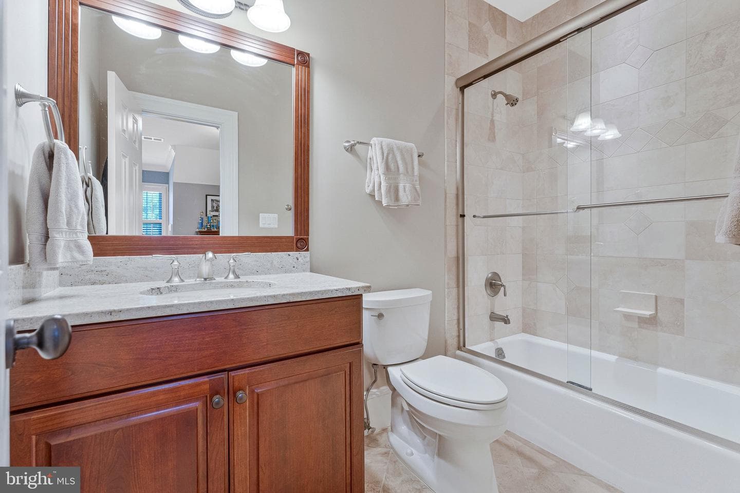 6807 Wemberly Way photo 46