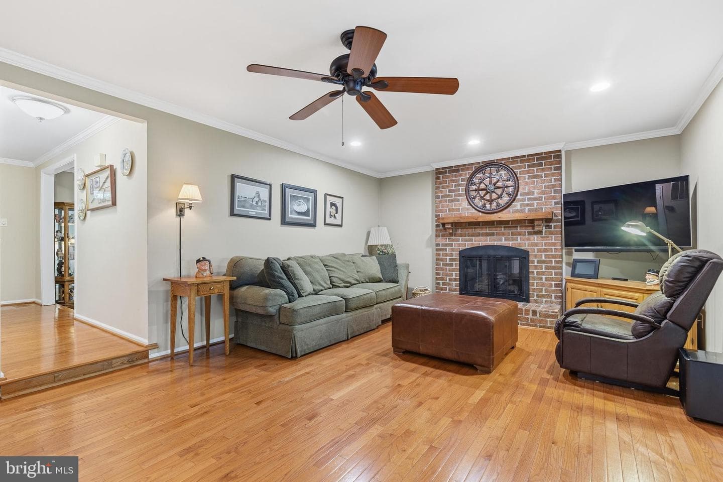 6016 Burnside Landing Drive photo 12