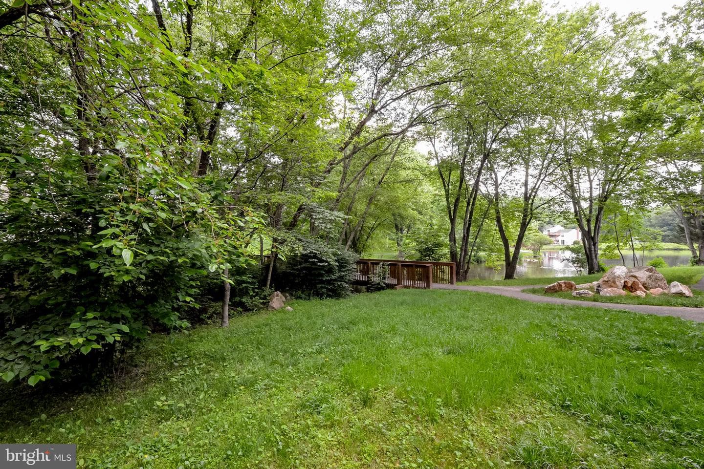 6016 Burnside Landing Drive photo 42