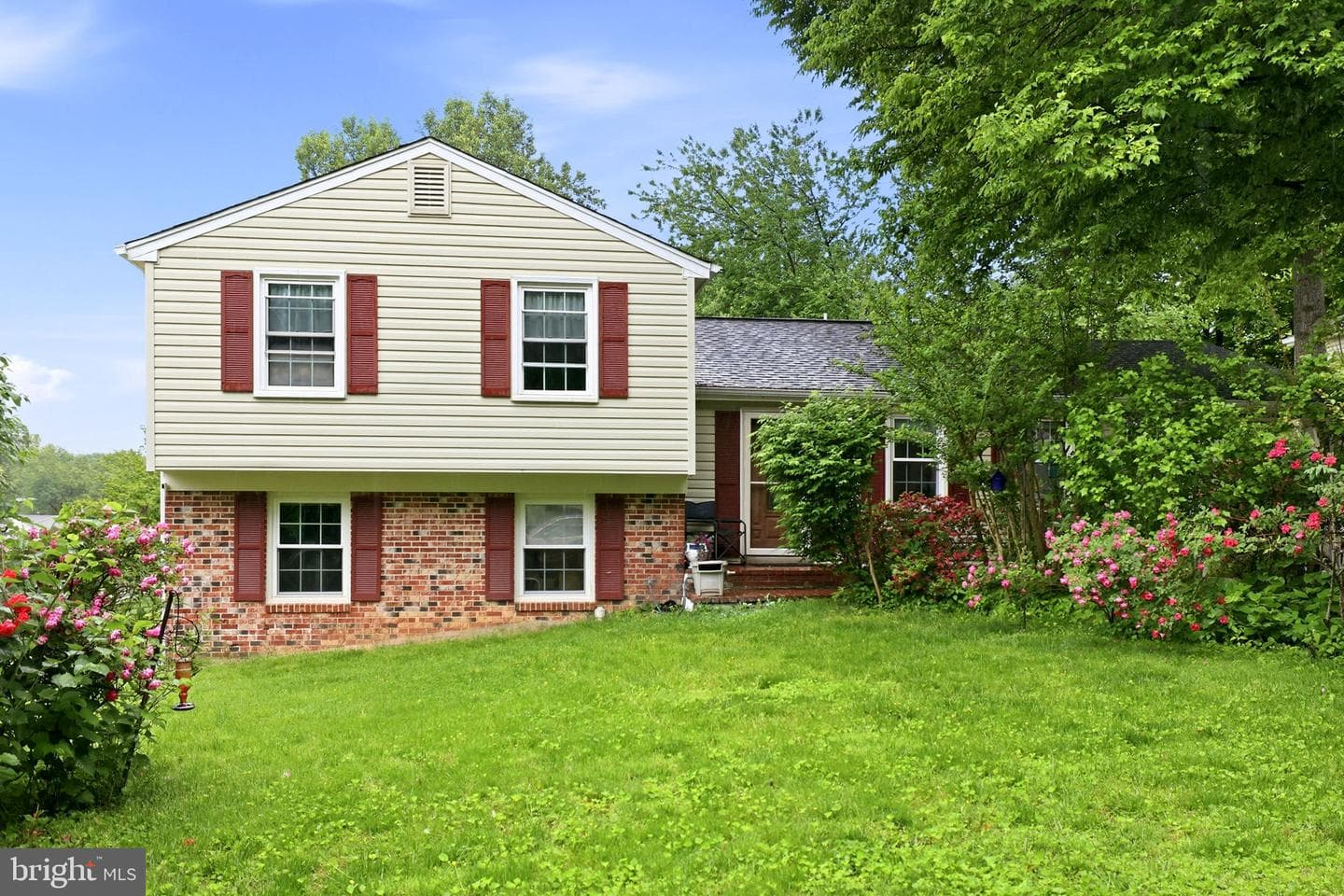 5141 Bradfield Drive photo 3