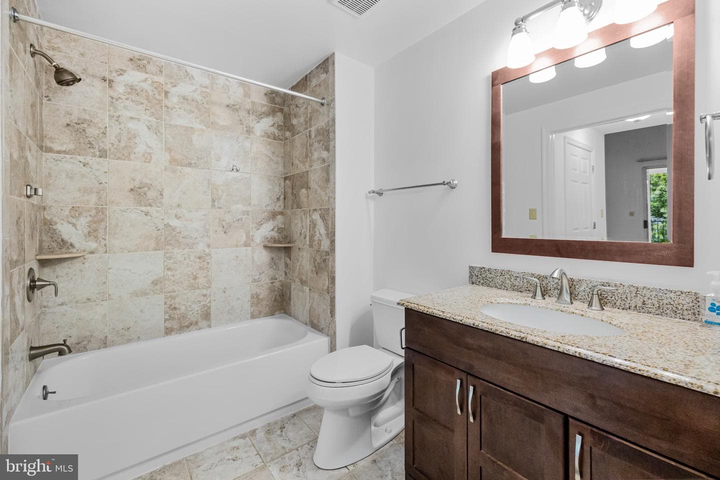 1641 International Drive #412 photo 19
