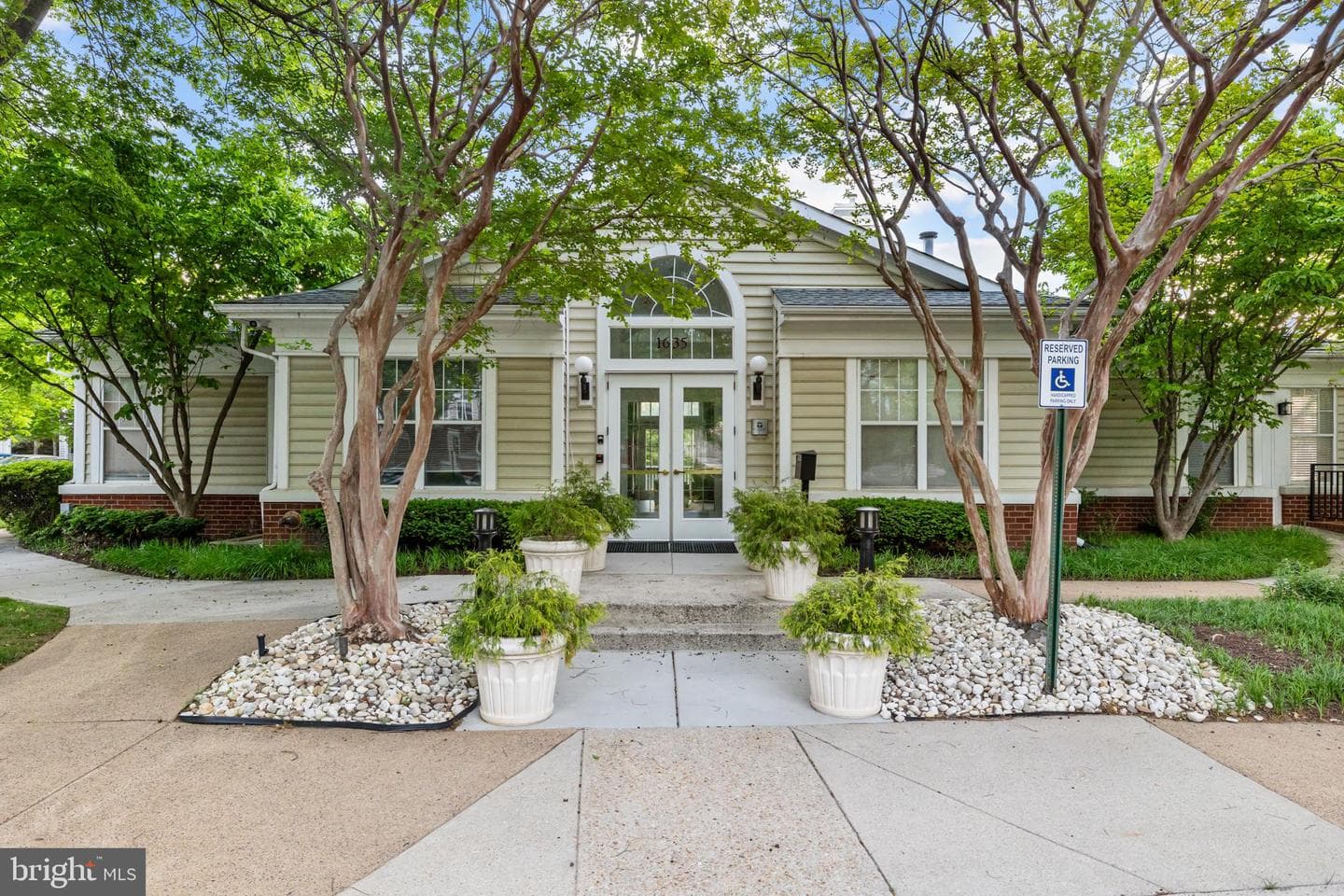 1641 International Drive #412 photo 37