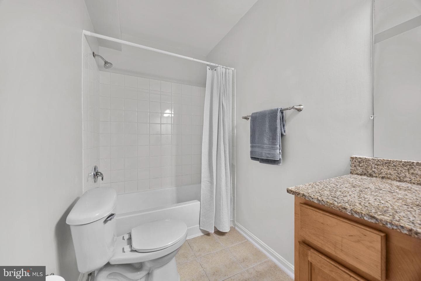 3175 Summit Square Drive #5-E12 photo 16