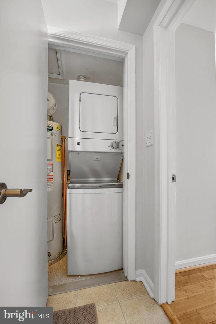 3175 Summit Square Drive #5-E12 photo 20