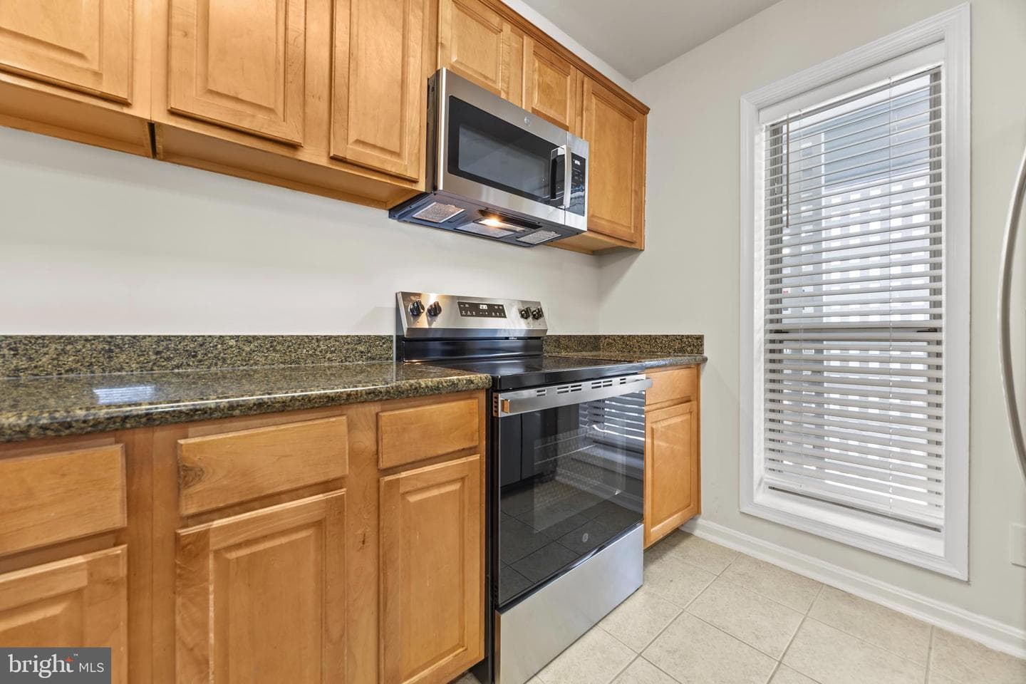 3175 Summit Square Drive #5-E12 photo 3