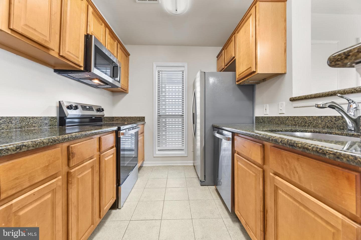 3175 Summit Square Drive #5-E12 photo 5