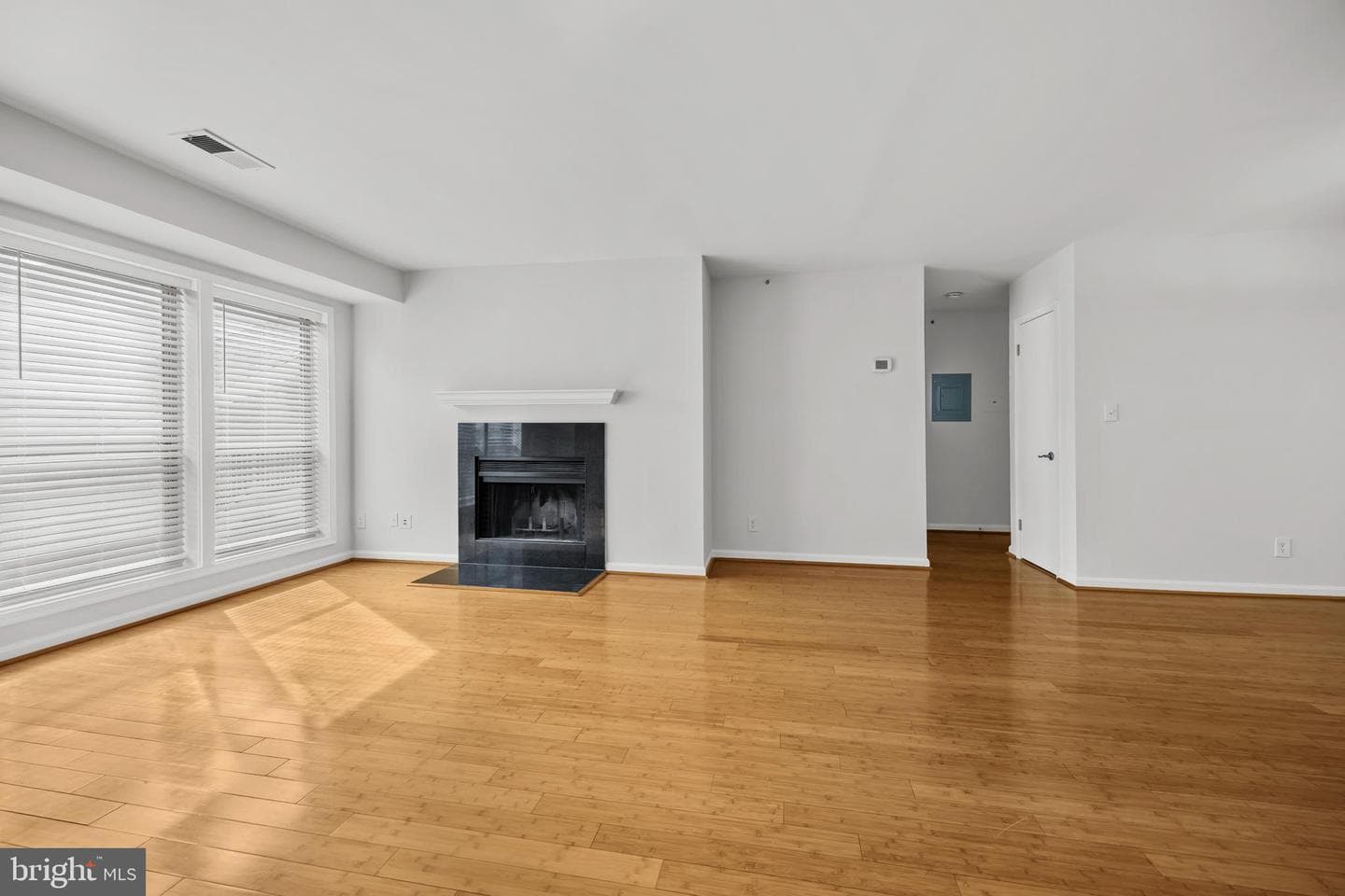 3175 Summit Square Drive #5-E12 photo 8