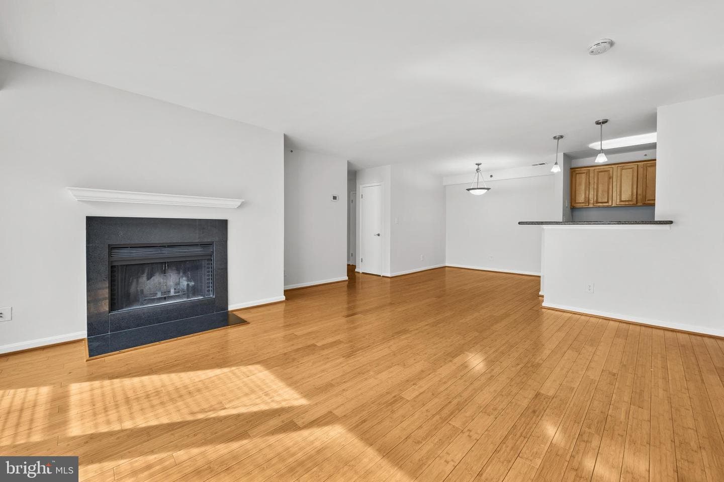 3175 Summit Square Drive #5-E12 photo 9