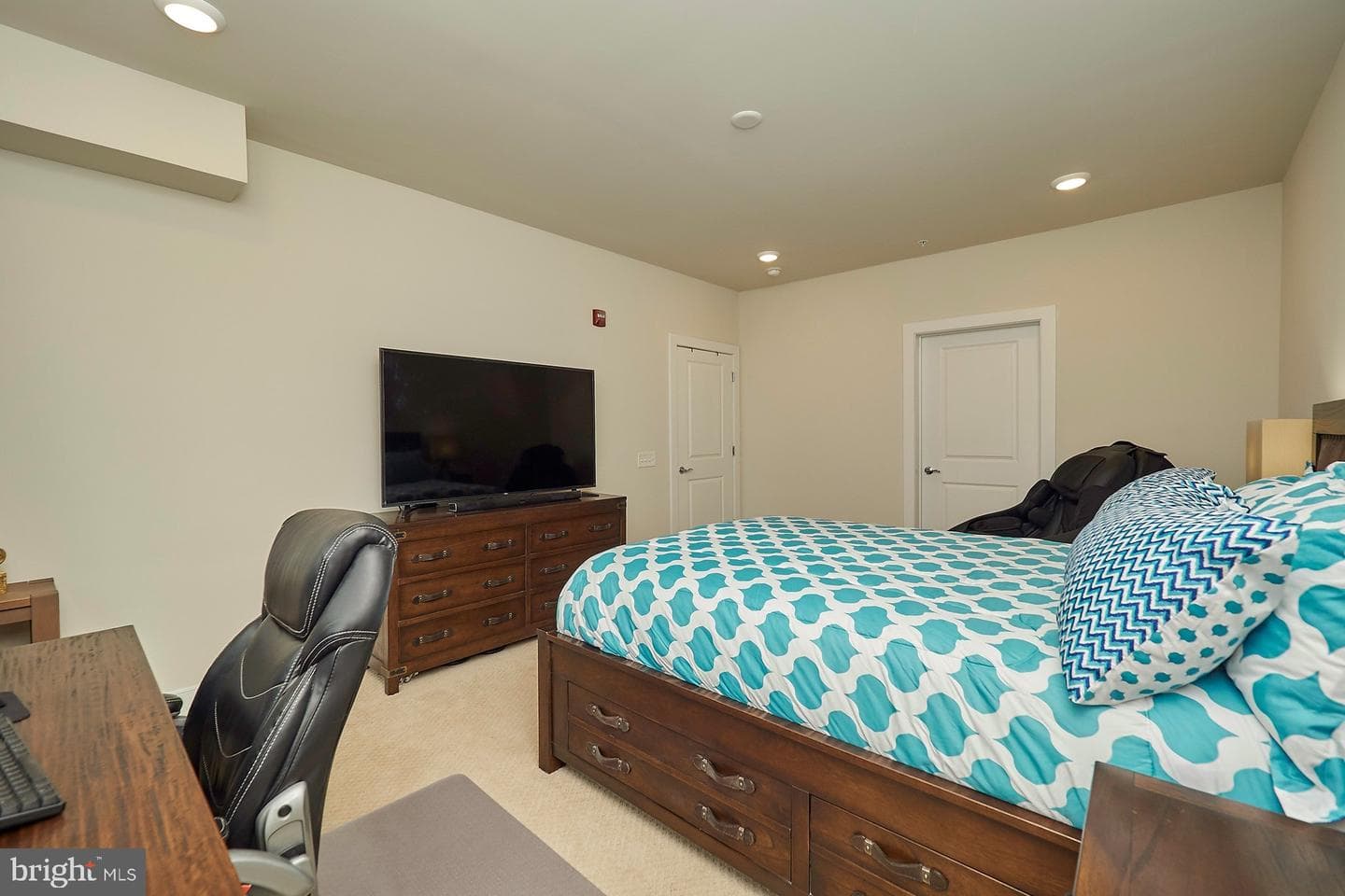 2905 Bleeker Street #4-406 photo 26