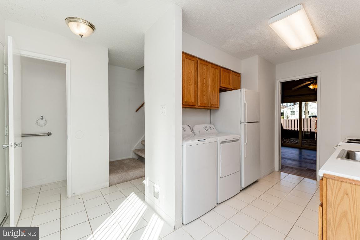 12174 Sanibel Court photo 9