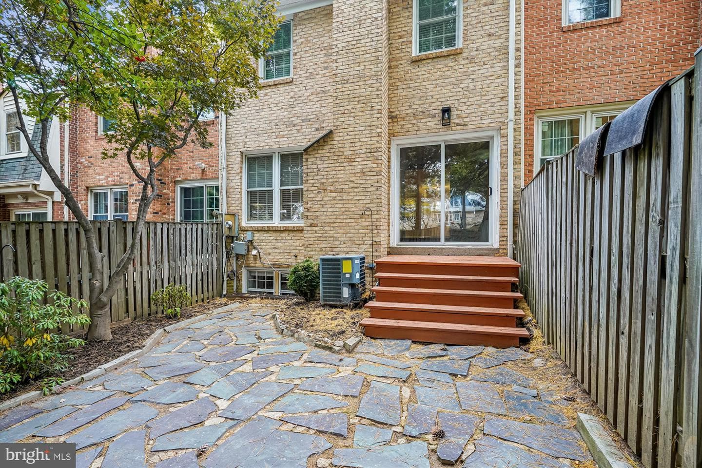 7422 Chummley Court photo 4