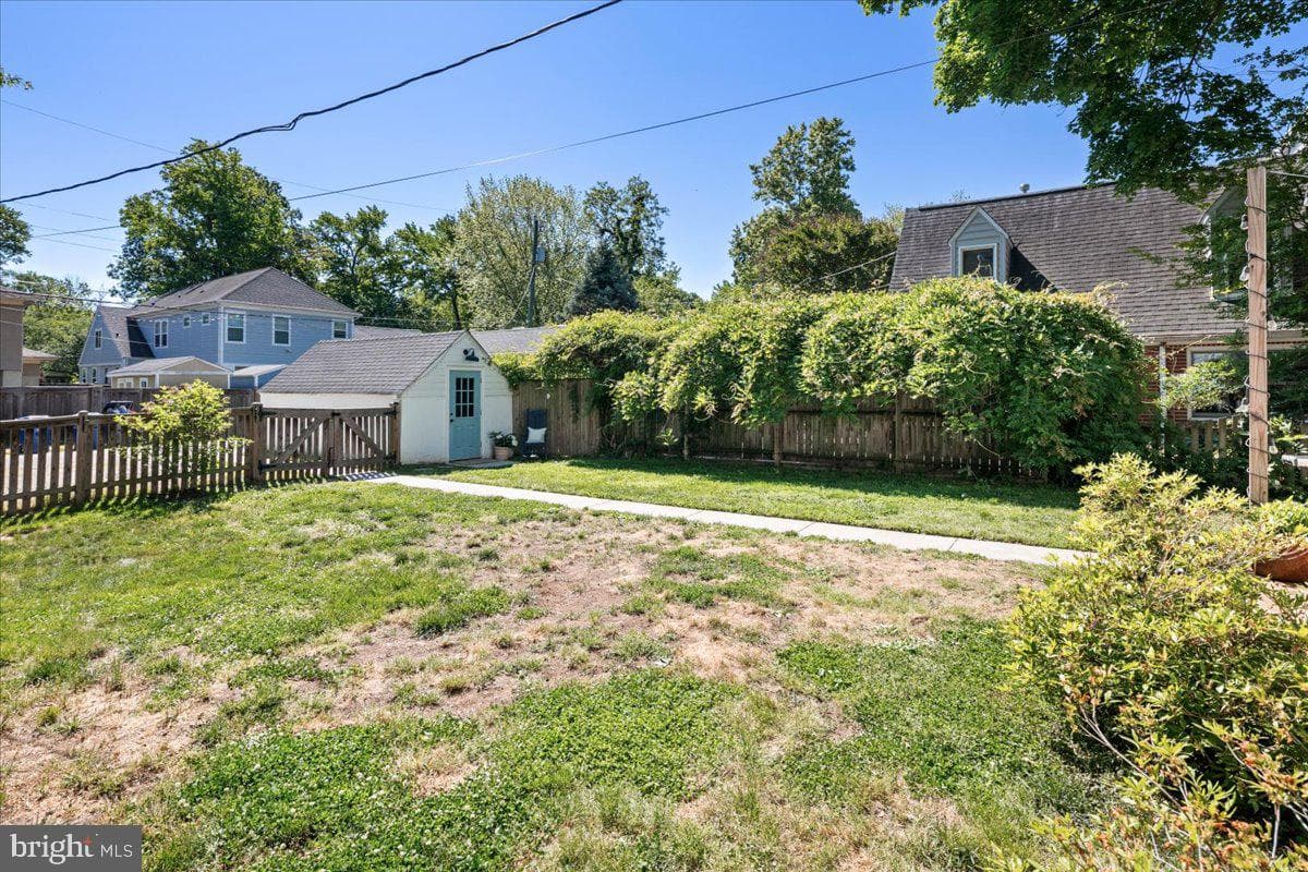 6403 14th Street photo 3