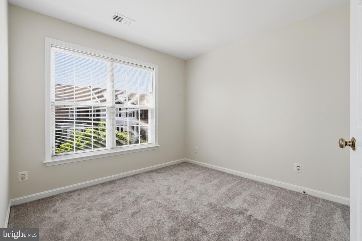 5066 Village Fountain Place photo 29