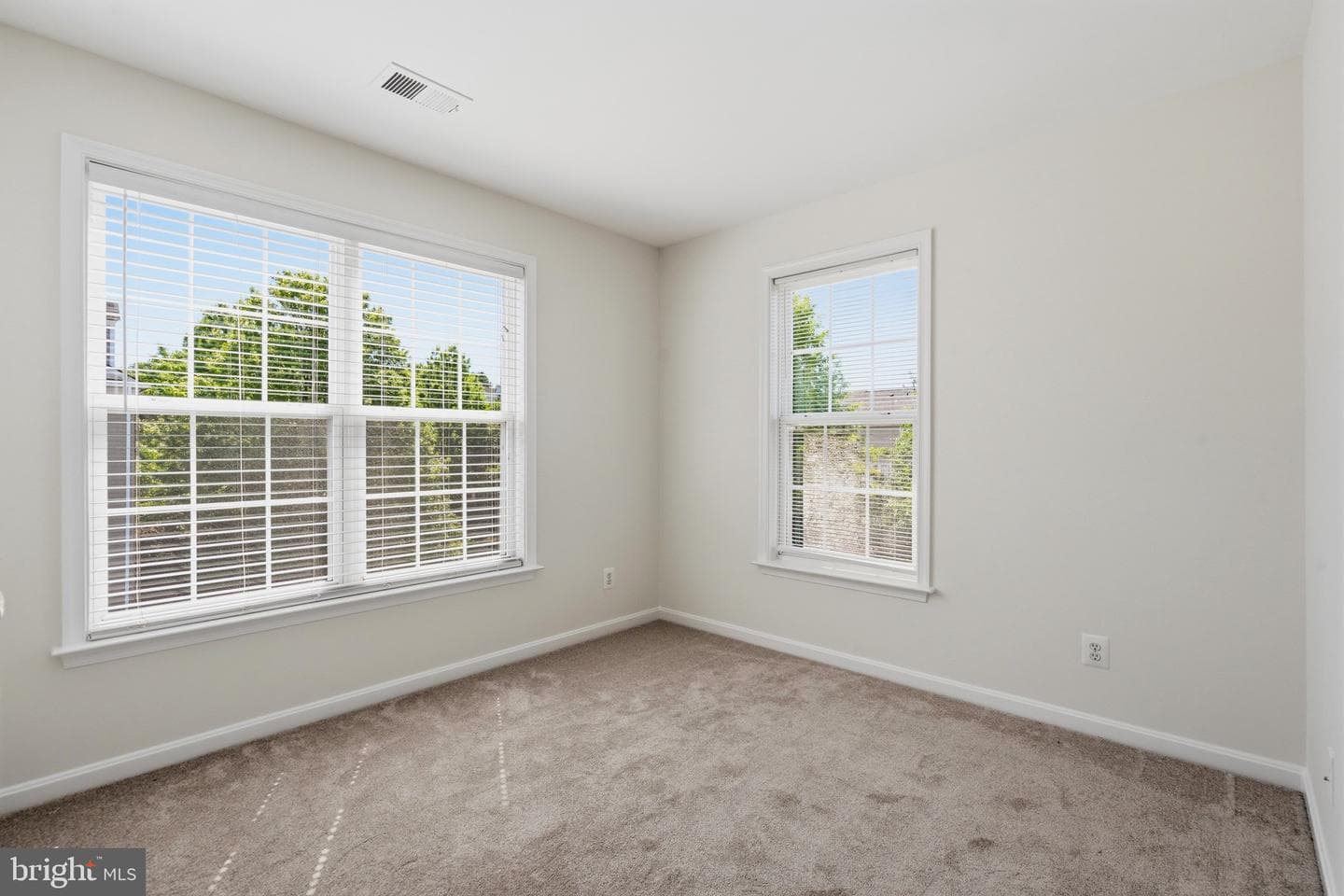 5066 Village Fountain Place photo 30