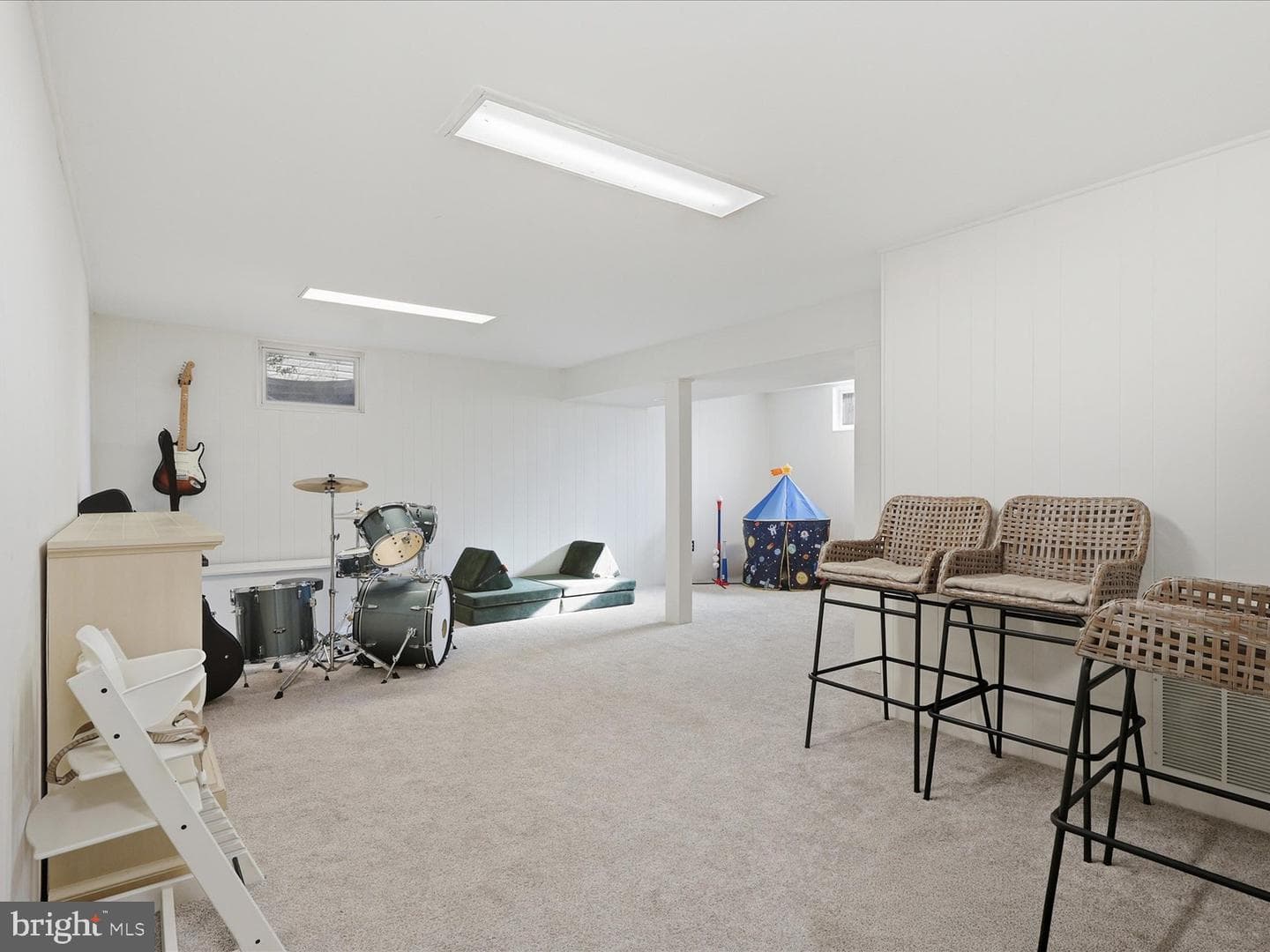 1537 Sadlers Wells Drive photo 35