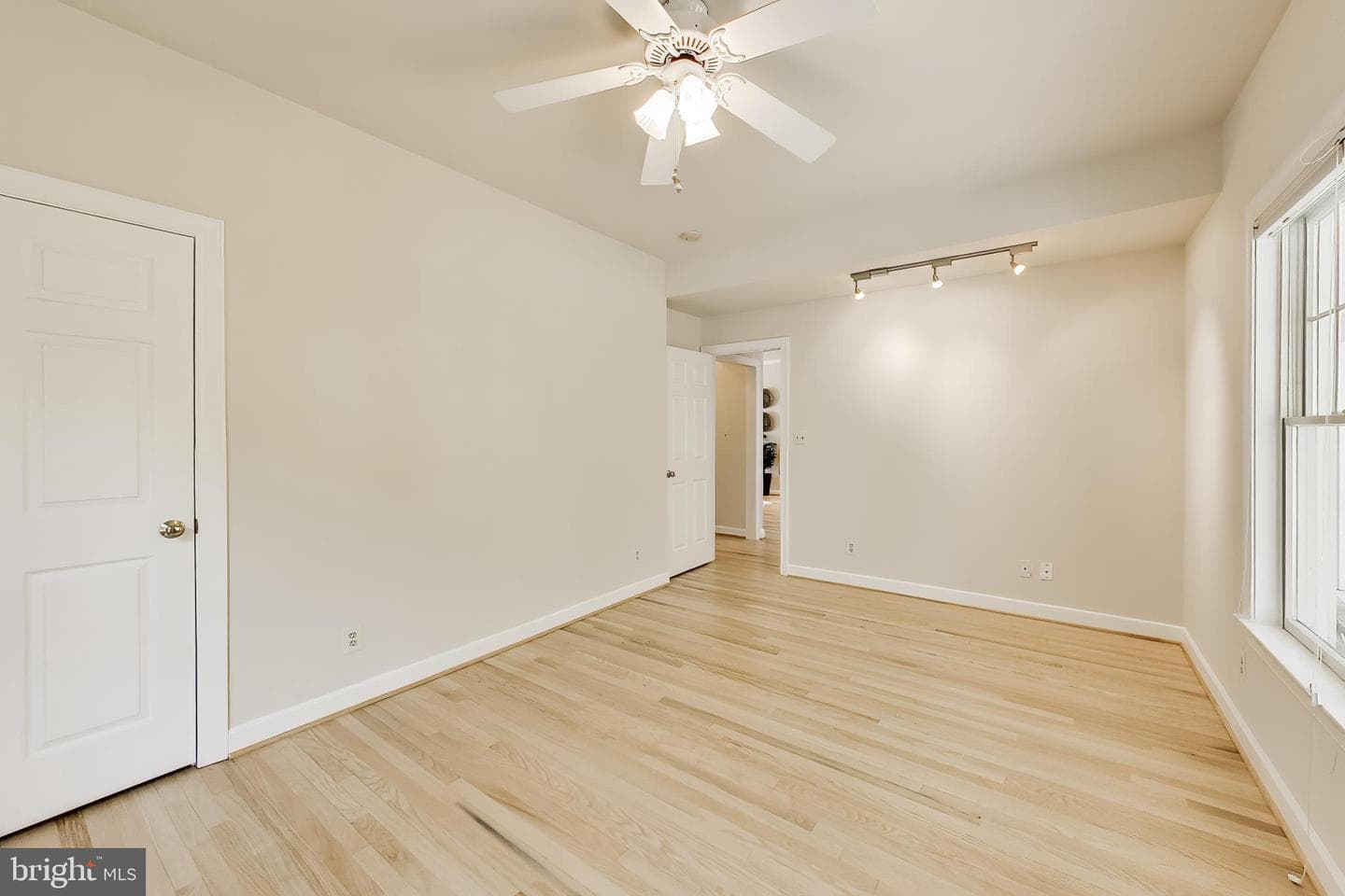 6454 Woodridge Road photo 18