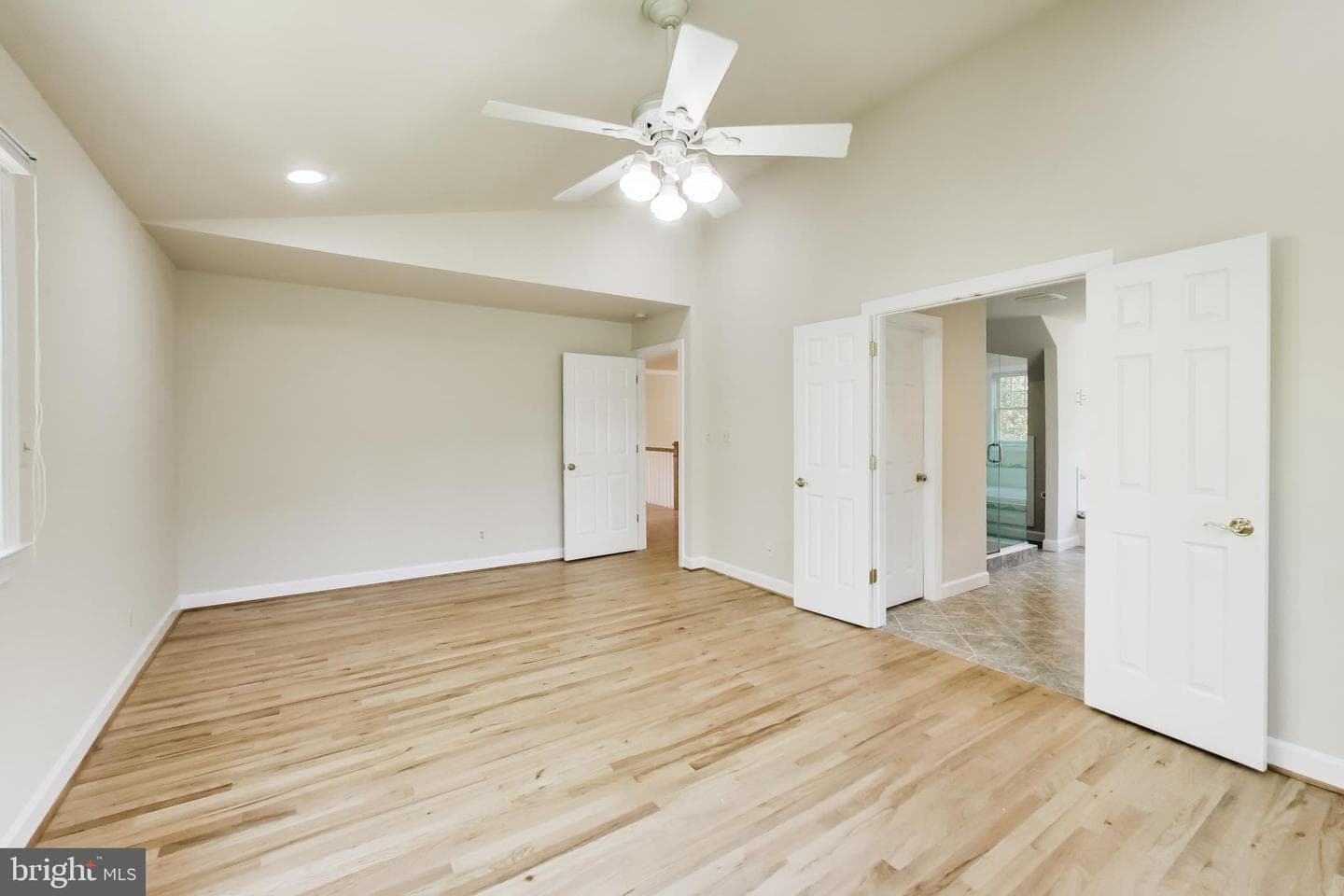 6454 Woodridge Road photo 21