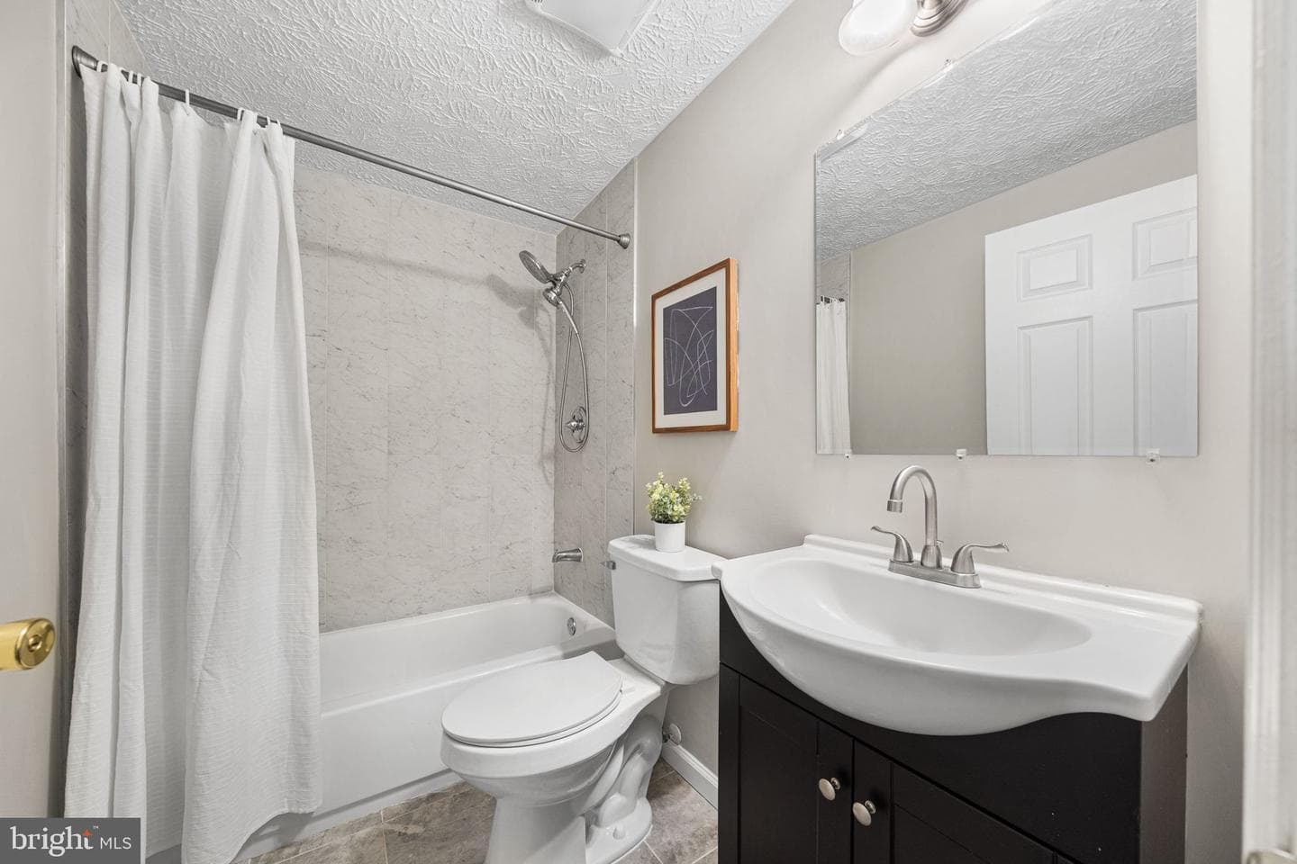 6322 Lightburn Court photo 18