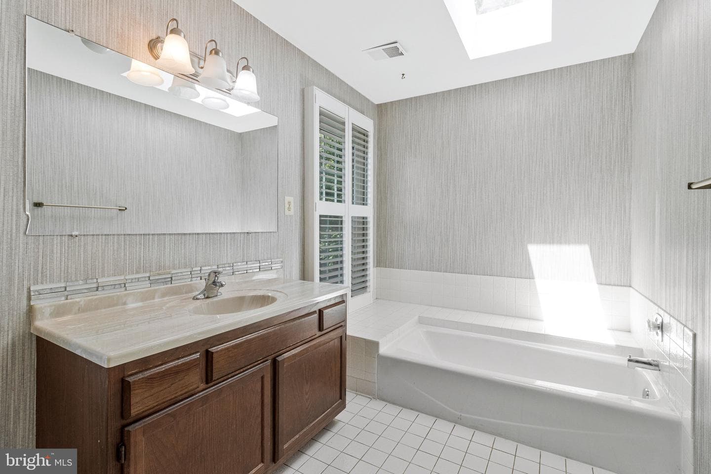 1750 Wexford Way photo 46