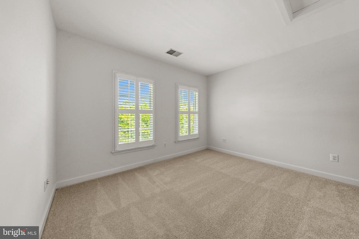 1408 Ingleside Avenue photo 32