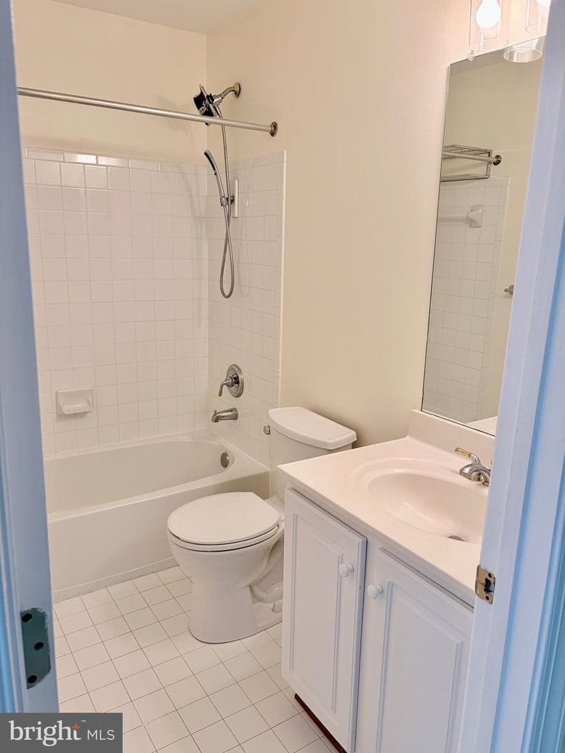 2178 Harithy Drive photo 29