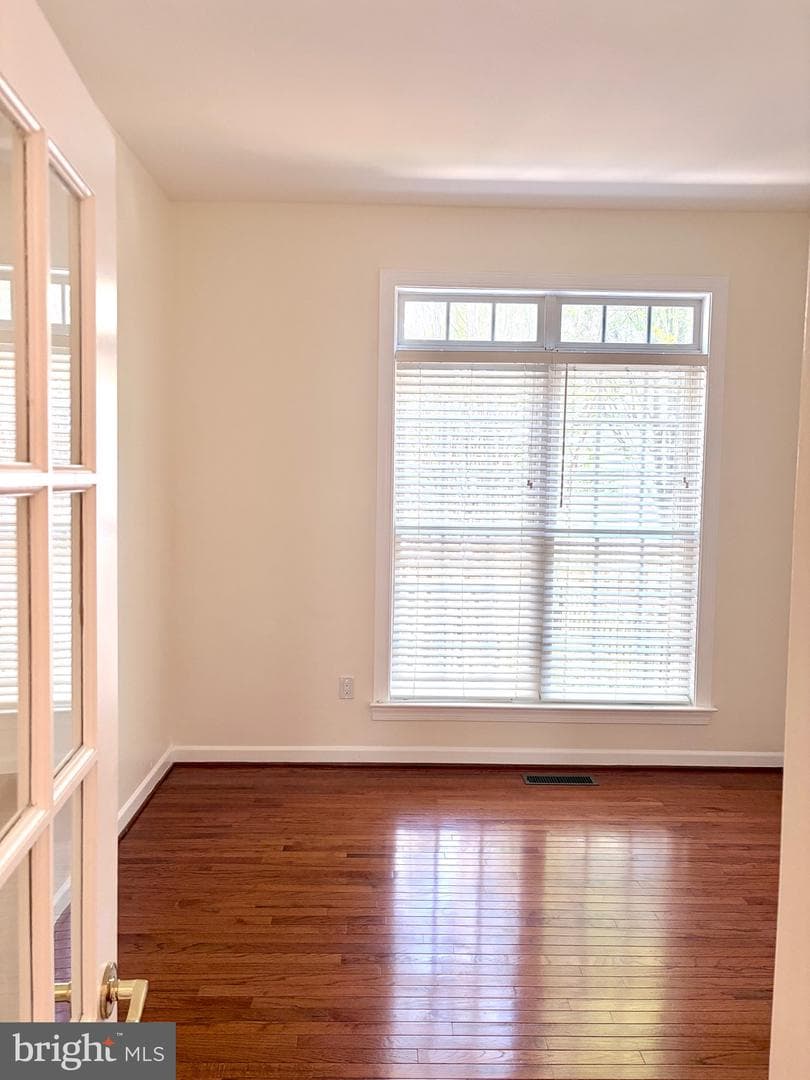 2178 Harithy Drive photo 9