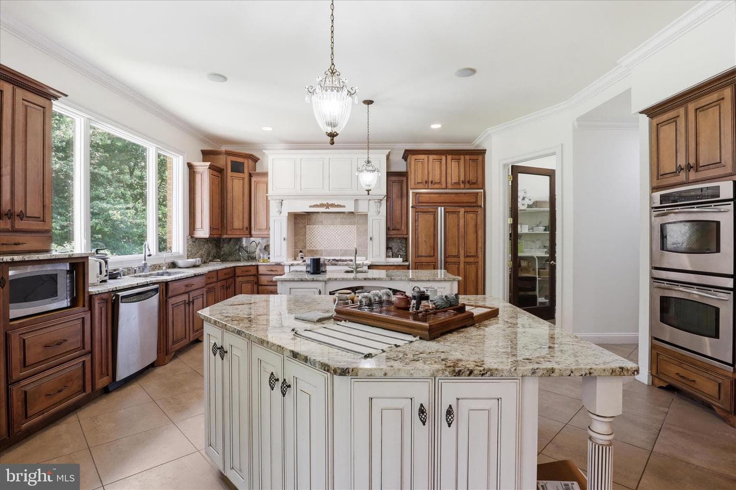 10911 Belgravia Court photo 26