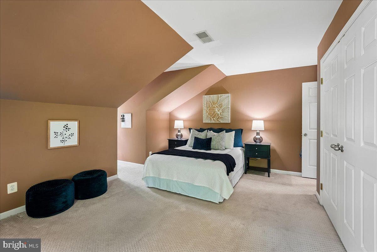 13908 Balmoral Terrace photo 42