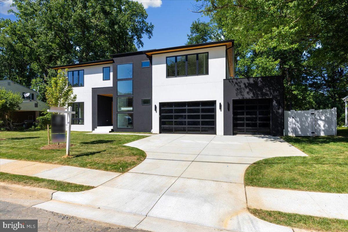 1002 Avery Court SW photo 101
