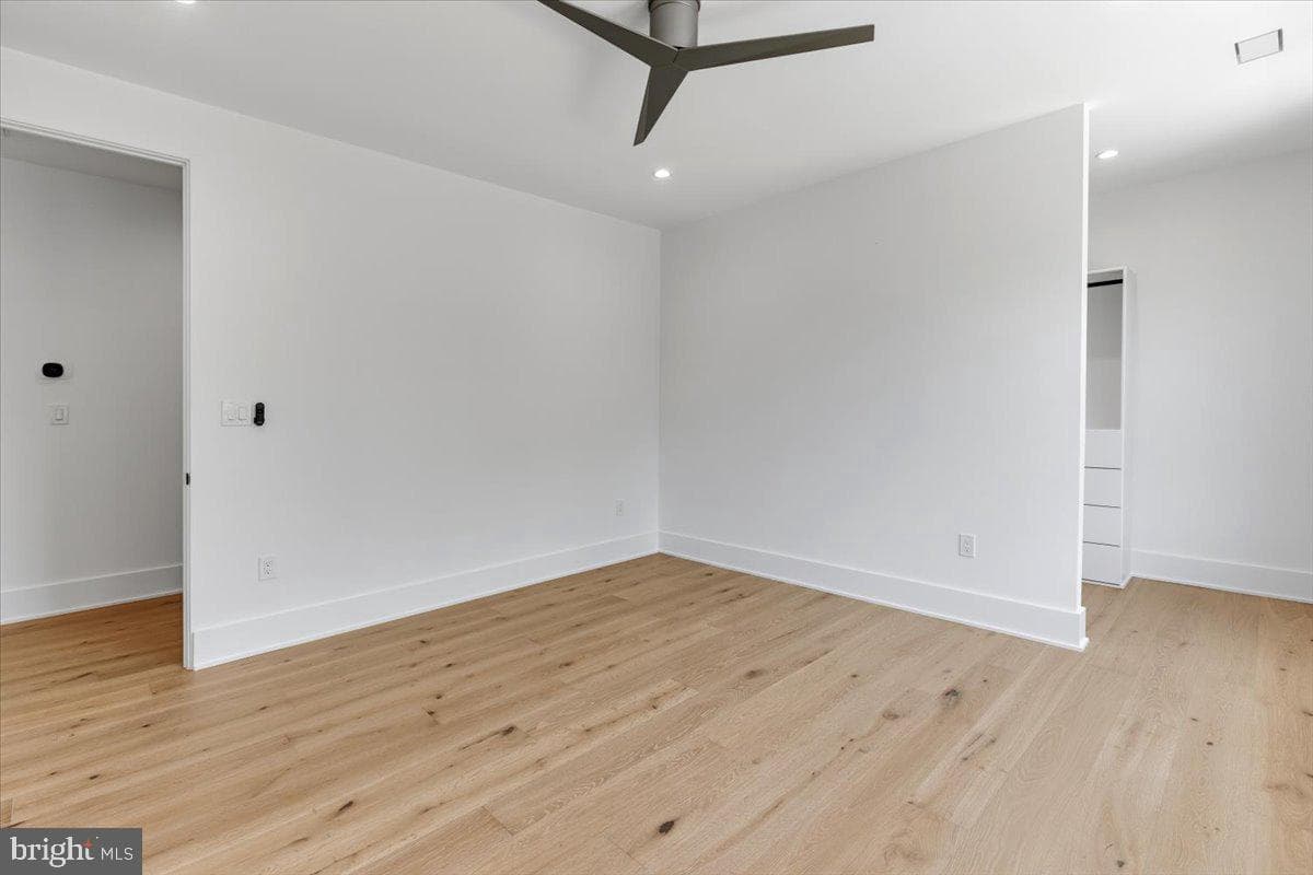 1002 Avery Court SW photo 73