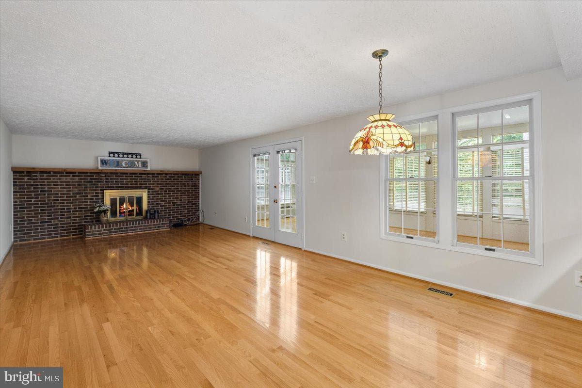 7805 Roundabout Way photo 10