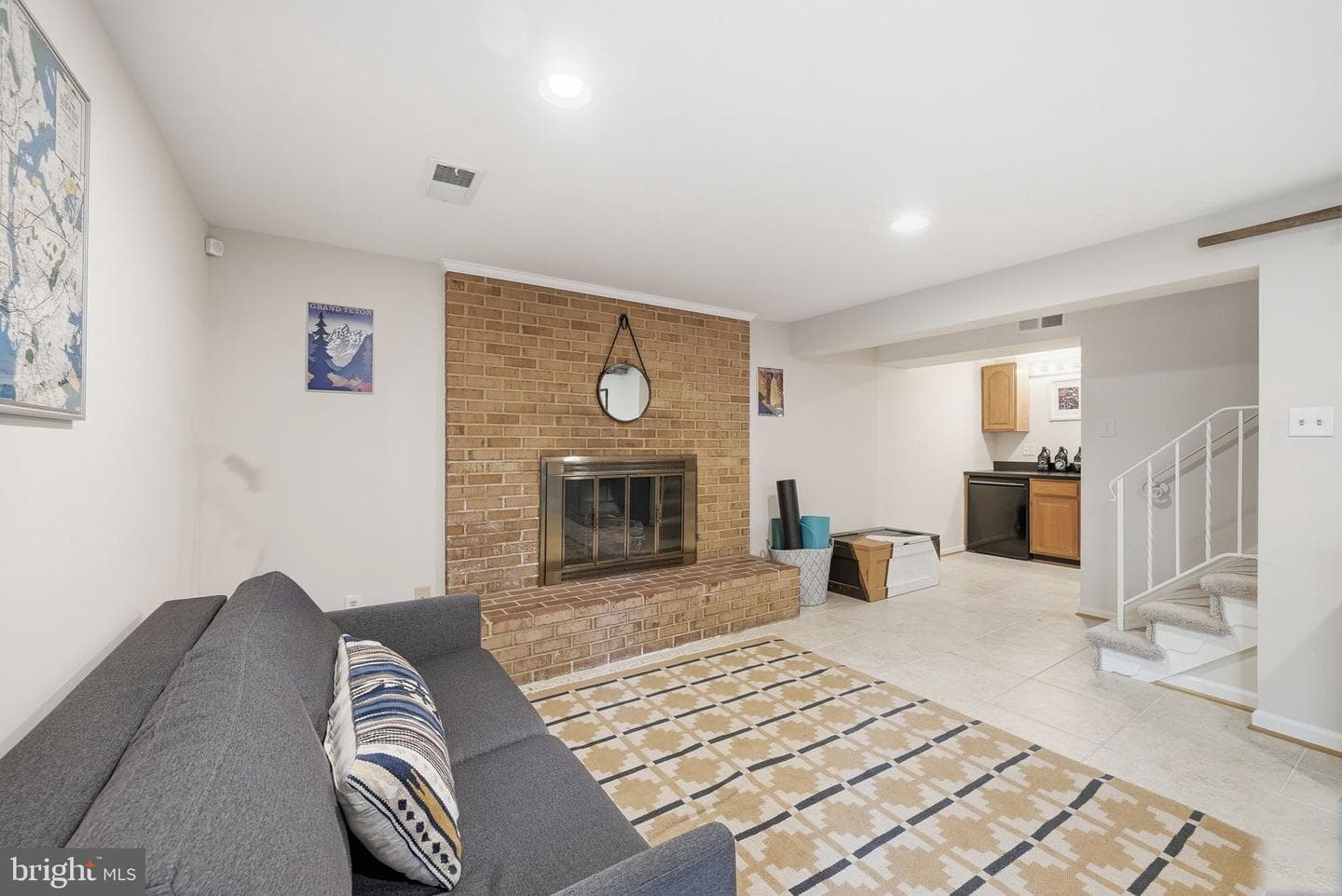 2111 Statute Lane photo 41