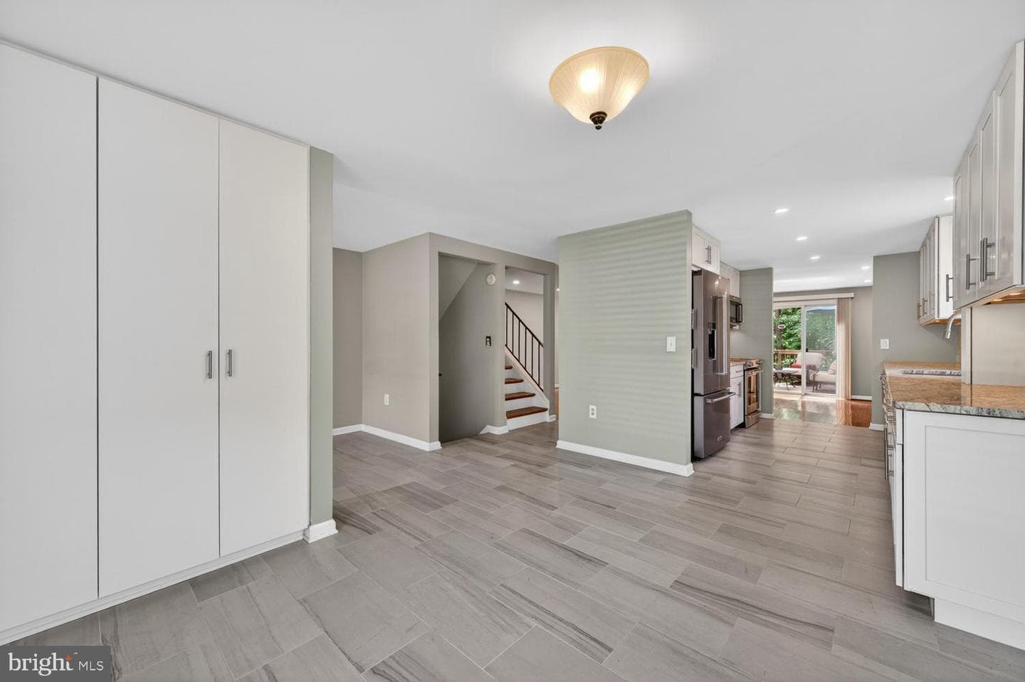 6059 Clerkenwell Court photo 14