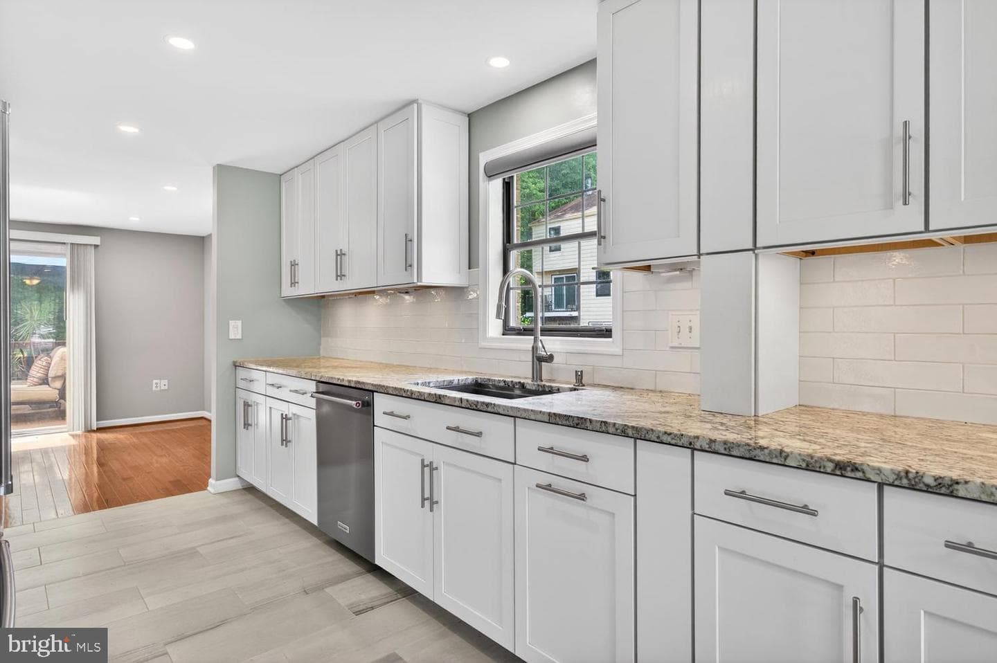 6059 Clerkenwell Court photo 16