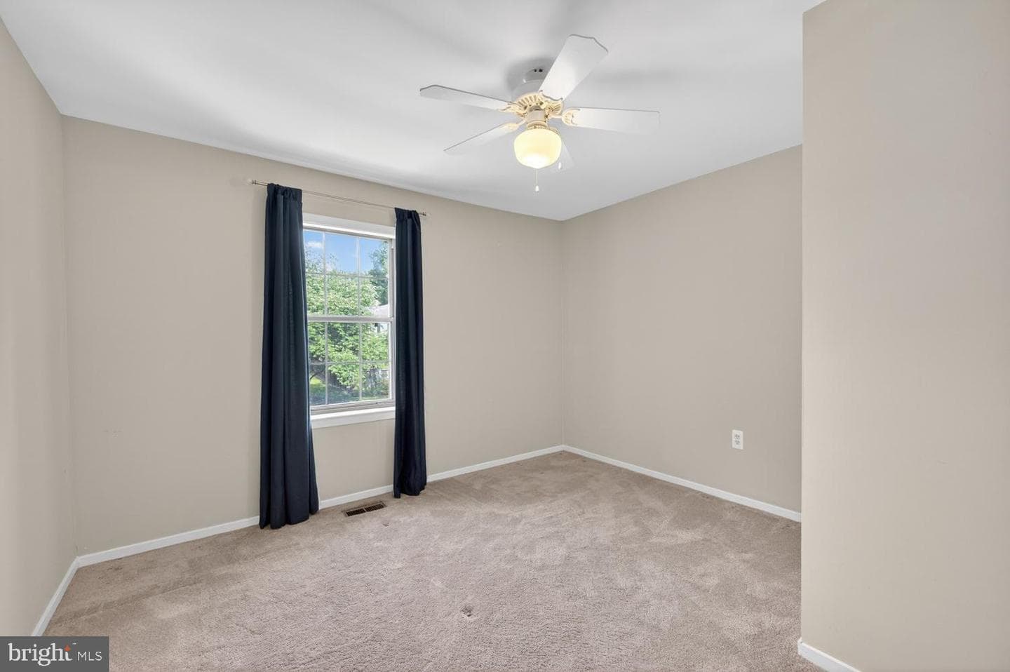 6059 Clerkenwell Court photo 28